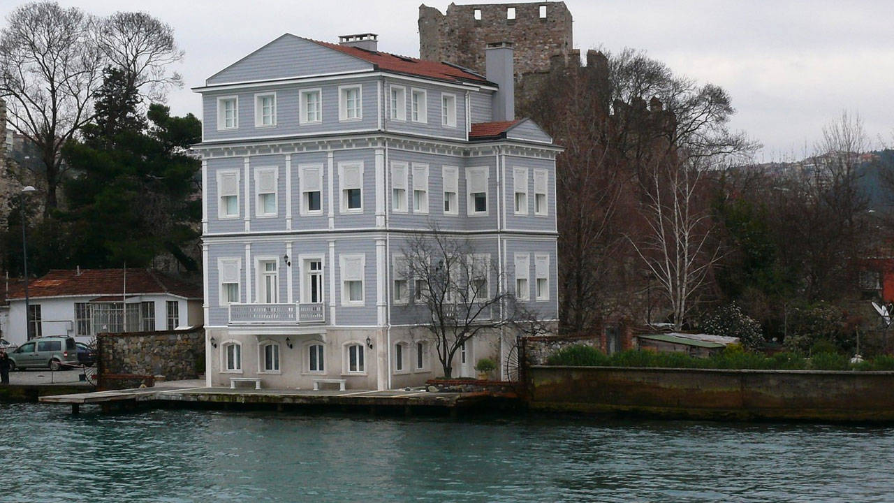 tarihi-yaliya-kacak-bahce-yapildi