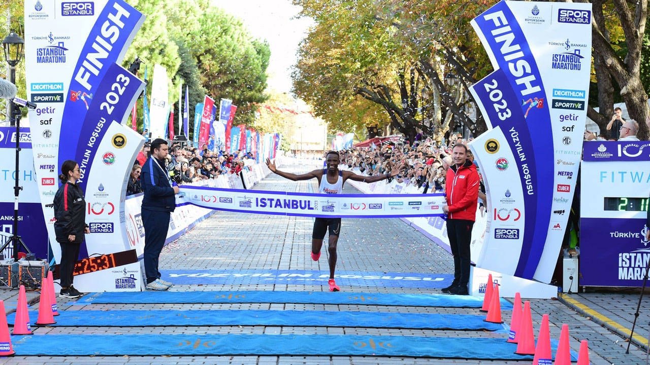 19-istanbul-yari-maratonunda-yarisacak-atletler-aciklandi