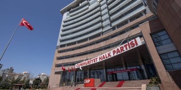 chp-secim-sonuclarini-genel-merkezde-takip-ediyor