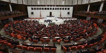 hayat-pahaliligi-arastirilsin-onerisi-mecliste-reddedildi