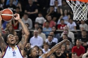 anadolu-efes-yari-finale-yukseldi-8CVuVXJF.jpg