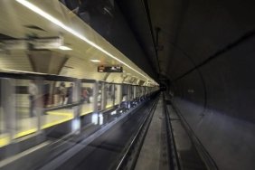 bakirkoy-kayasehir-metro-hattinda-sefer-aksamalari-1nyeFXZJ.jpg