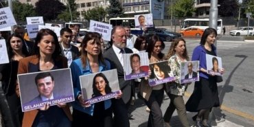 dem-parti-grup-baskanvekilleri-kobani-davasi-cezalarini-protesto-etti-2WTqxupT.jpg