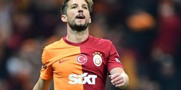 dries-mertens-futbolun-yasayan-efsanesi-s84pmZBt.jpg