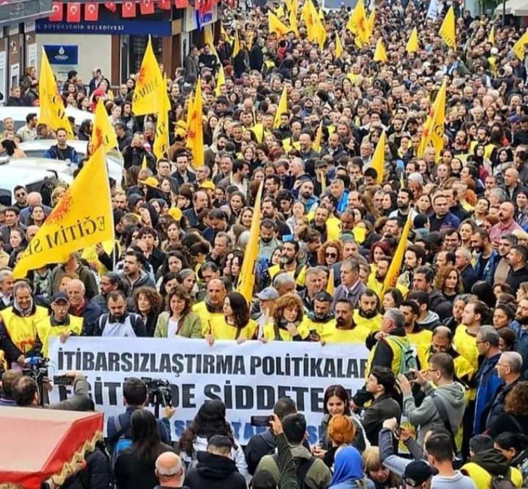 Eğitimcilerin Tepkisi ve Eylemleri