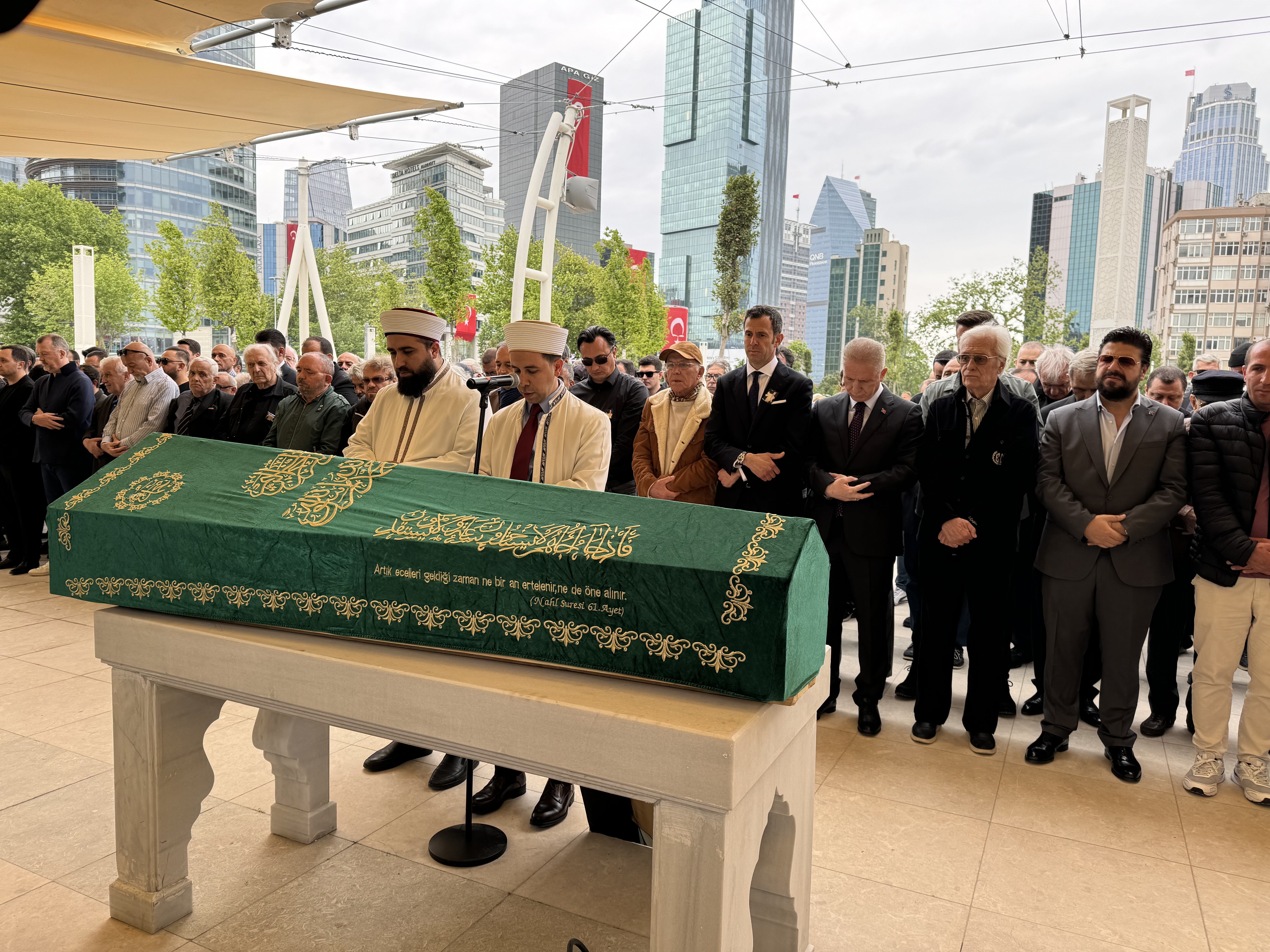 Erkan Yolaç'ın Kariyeri