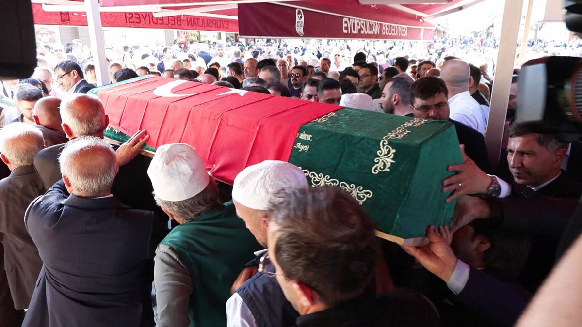 Cenaze Törenine Katılım