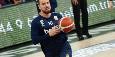fenerbahce-bekonun-dortlu-final-heyecani-8zrRAXuY.jpg
