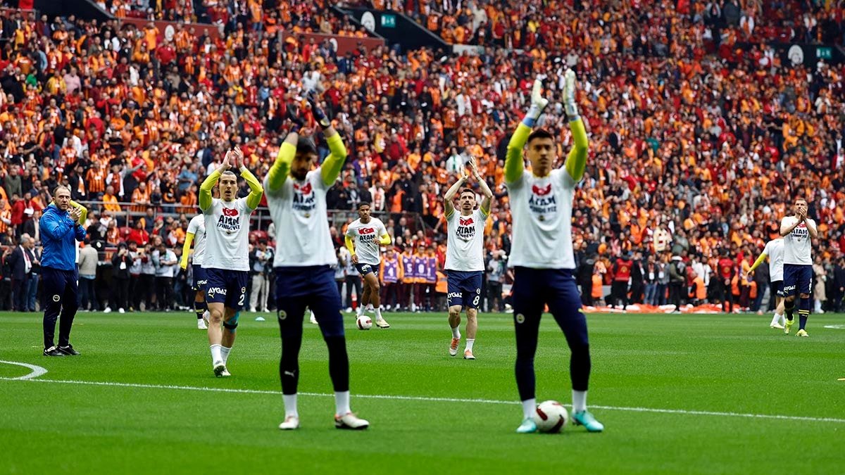 Fenerbahçe Galatasaray Derbisi: Şampiyonluk Yarışında Son Durum