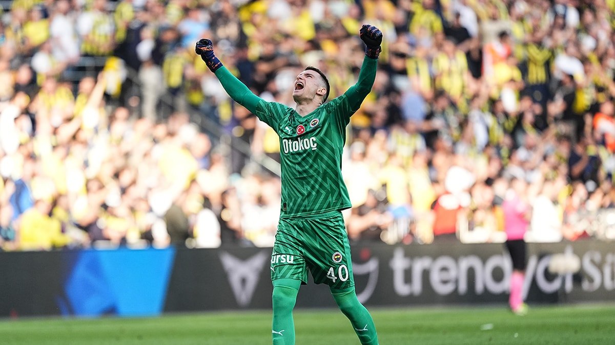 Fenerbahçe'de Sezonun Yıldızı: Dusan Tadic ve En Çok Süre Alan Oyuncu Ferdi Kadıoğlu