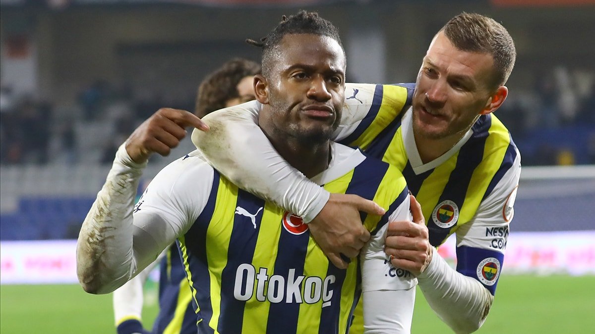 Fenerbahçe'de Sezonun Yıldızı: Dusan Tadic ve En Çok Süre Alan Oyuncu Ferdi Kadıoğlu