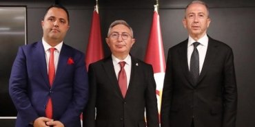 galatasaray-baskanlik-secimlerinde-renk-tercihleri-belirlendi-zDwl5HL6.jpg