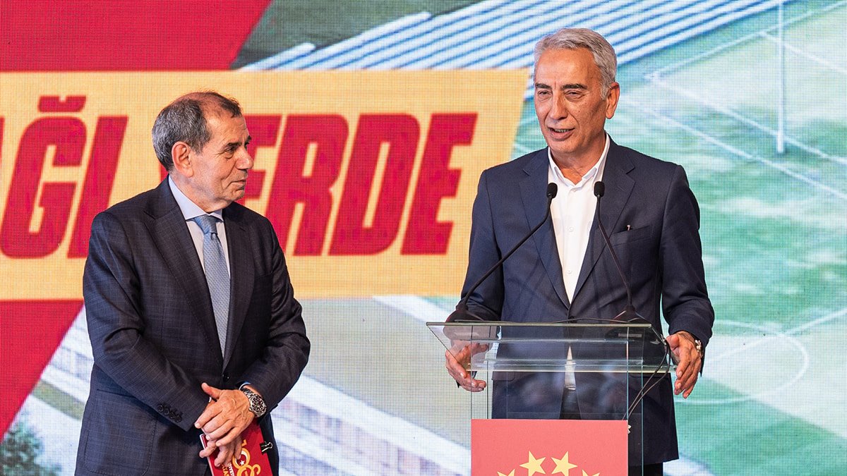 Galatasaray Kulübü, UEFA Kupası Zaferini Kutladı