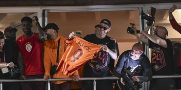 galatasaray-sampiyonlugunu-kutladi-J5FIubTV.jpg