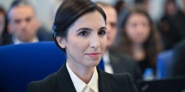 hafize-gaye-erkan-turkiyenin-ilk-kadin-merkez-bankasi-baskani-olarak-goreve-basladi-ElARVysD.jpg