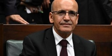 hazine-ve-maliye-bakani-mehmet-simsekten-enflasyonla-mucadelede-kararlilik-Z729aC5J.jpg