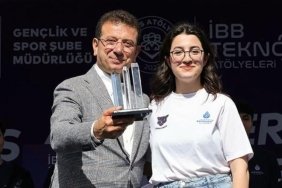 ibb-ders-ve-teknoloji-atolyeleri-mezuniyet-soleni-GiXXgZKR.jpg