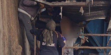 is-kazalari-gumushane-ve-izmitte-kolunu-cop-sikistirma-makinesine-kaptiran-isci-ve-pres-makinasi-kazasi-mPqIKaqR.jpg