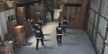 istanbul-emniyet-mudurlugu-sahte-ayakkabi-operasyonu-QgRtQY58.jpg