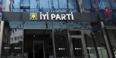 iyi-partinde-istifalar-artiyor-EhFluR7A.jpg