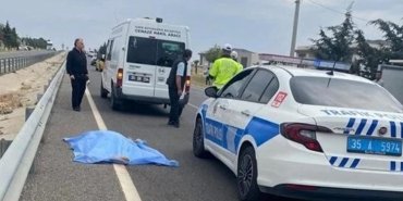 izmir-seferihisarda-trafik-kazasi-taziye-evinden-cikan-kadin-hayatini-kaybetti-gmHMQ8Fa.jpg