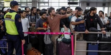 kirgizistandan-ayrilmak-zorunda-kalan-ogrenciler-bpyzETL4.jpg