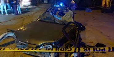 kocaelide-trafik-kazasi-otomobil-beton-direge-carpti-yaya-hayatini-kaybetti-VPW49f9S.jpg