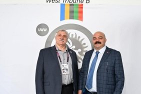 mahmut-demir-gures-dunyasinda-dostluk-ve-rekabet-xLLt8Ce4.jpg