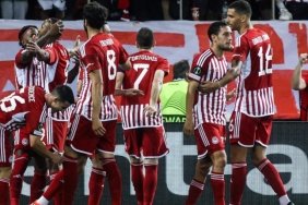 olympiakos-aston-villayi-yenerek-konferans-ligi-finaline-yukseldi-iOBLjv5h.jpg