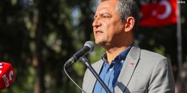 ozgur-ozelin-anneler-gunu-ziyareti-aiknOr33.jpg