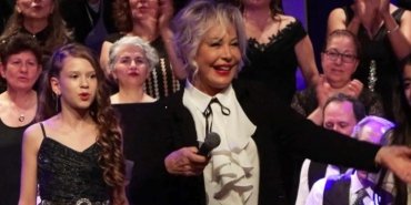 tbmmob-jeoloji-muhendisleri-odasi-istanbul-subesi-turk-muzigi-korosu-emel-sayin-icin-unutulmaz-bir-konser-duzenledi-gu23WAZa.jpg