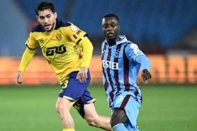 trabzonsporda-nicolas-pepe-ayriligi-ve-onuachunun-durumu-XWy7nneS.jpg