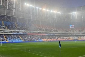 trendyol-super-lig-36-hafta-adana-demirspor-gaziantep-fk-macinda-yagis-nedeniyle-ara-TA68D3Gv.jpg