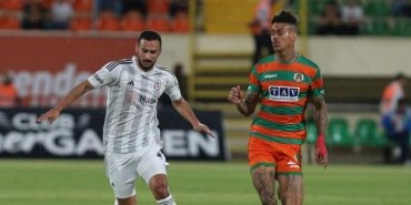 trendyol-super-lig-36-hafta-alanyaspor-1-1-besiktas-maci-ozeti-YiC3L6q2.jpg