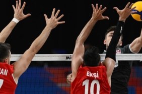 turkiyenin-voleybol-milli-takimi-kanadaya-maglup-oldu-ibYvkUpe.jpg