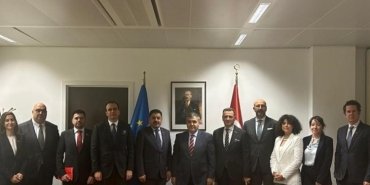 turkonfed-heyeti-brukselde-qQulyxqs.jpg