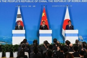 uclu-zirve-cin-japonya-ve-guney-kore-liderlerinin-bulusmasi-guDRzBJm.jpg