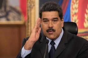 venezuela-devlet-baskani-maduro-turkiye-buyukelcisi-ile-ekonomik-isbirligi-belgesini-imzaladi-zBA82xPz.jpg