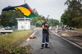 yeni-kaledonya-protestolari-bagimsizlik-mucadelesi-ve-esitsizlikler-bd8E1vXL.jpg