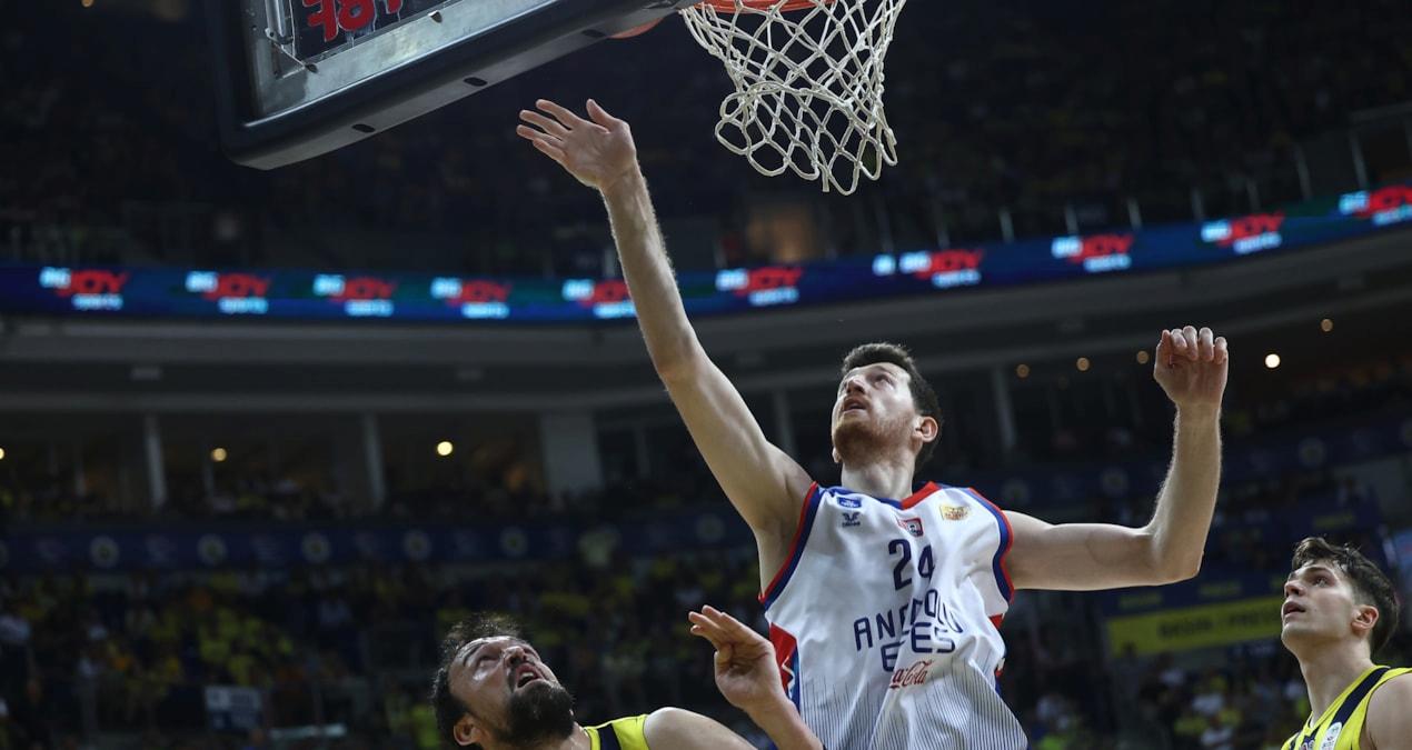 anadolu-efes-vs-fenerbahce-beko-maci-detaylari-1qc13tJM.jpg