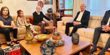 ankarada-silahli-saldirida-hayatini-kaybeden-sinan-atesin-ailesi-kemal-kilicdaroglunu-ziyaret-etti-4a2sG8Un.jpg