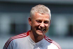 besiktas-ole-gunnar-solskjaeri-teknik-direktor-olarak-atamaya-hazirlaniyor-Tpu9S6Ff.jpg