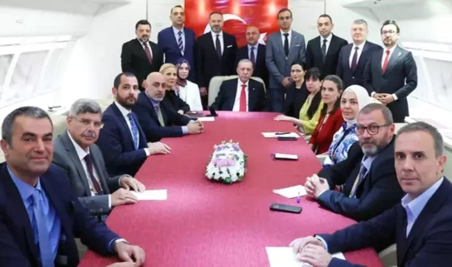 cumhurbaskani-erdoganin-son-aciklamalari-ve-siyasi-gelismeler-egv1lIxk.jpg