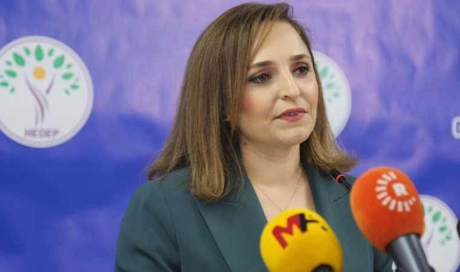 dem-partisi-genel-merkezde-basin-toplantisi-KgytYyJY.jpg