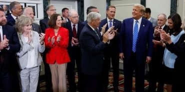 donald-trump-kongreye-ziyarette-bulundu-evPu7uK9.jpg