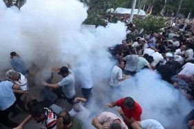 ermenistan-basbakani-pasinyana-karsi-protestolar-ve-catismalar-7Ul5mtHx.jpg
