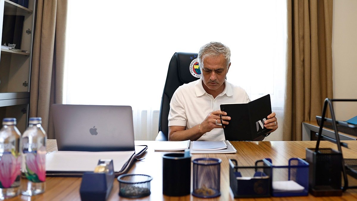 Mourinho'nun Teknik Heyeti ve Transfer Görüşmeleri