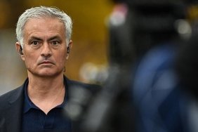 fenerbahcenin-yeni-teknik-patronu-jose-mourinho-IrEA1c5b.jpg