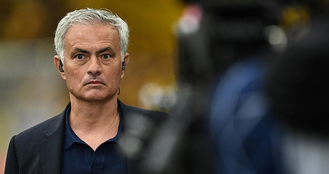fenerbahcenin-yeni-teknik-patronu-jose-mourinho-IrEA1c5b.jpg