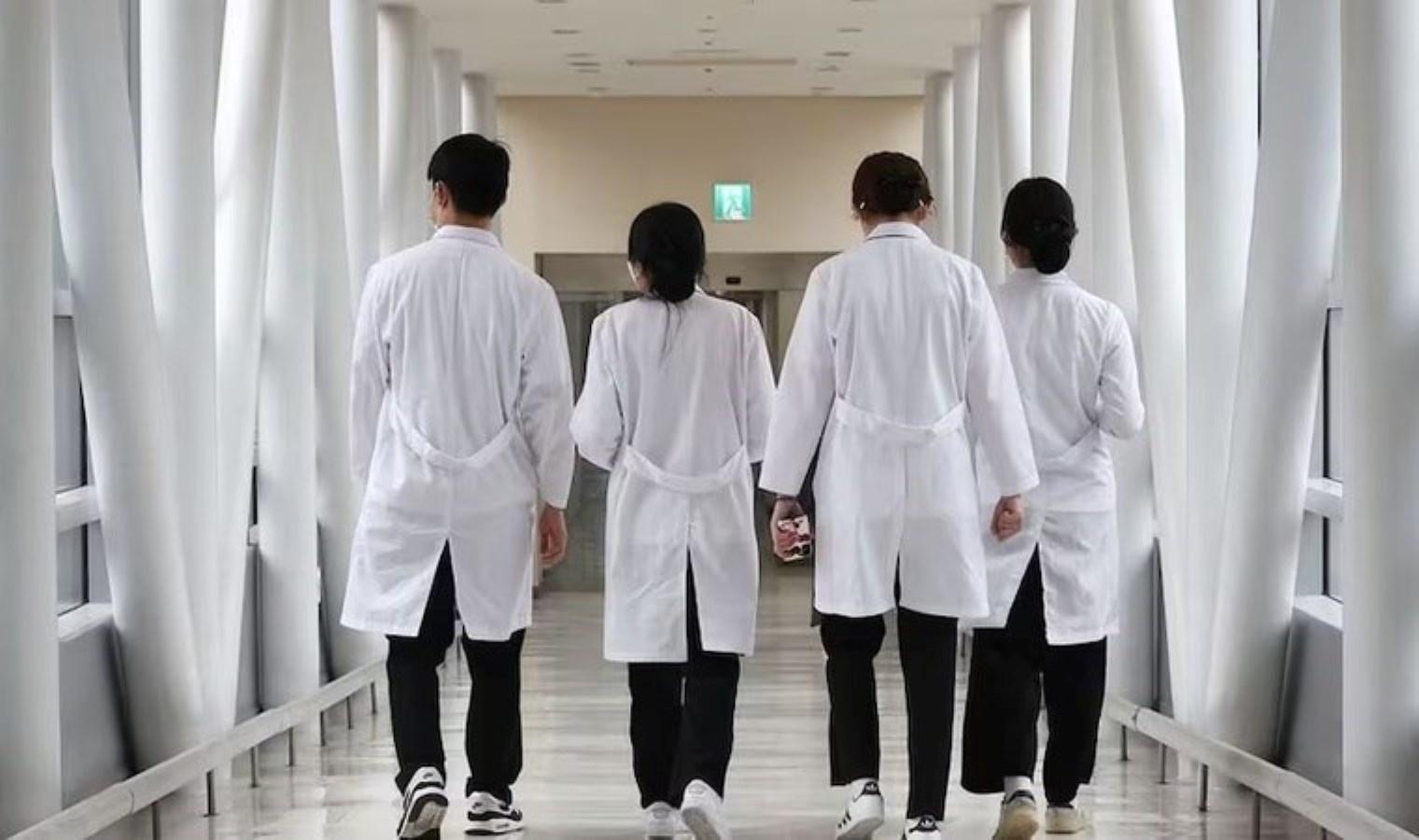 guney-koredeki-kidemli-doktorlar-suresiz-greve-gitti-gIvd3Hsk.jpg